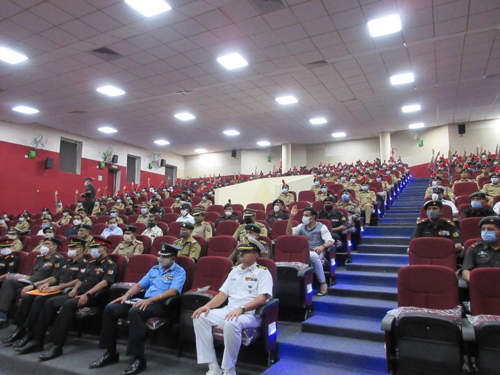 NCC_Dte_Gujarat's tweet photo. Maj Gen Arvind Kapoor, ADG NCC Dte #Gujarat Dadra Nagar Haveli, Daman &amp; Diu visited NCC Gp HQ Ahmedabad. The Gen Offr interacted with Offrs and PI Staff and appreciated their efforts in trg the NCC cdts
@DefencePRO_Guj
@HQ_DG_NCC https://t.co/6WK7wGCInE