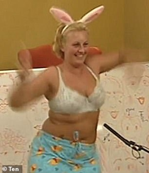 Jayden Osborne on X: Sara-Marie, Big Brother 2000. The bum dance