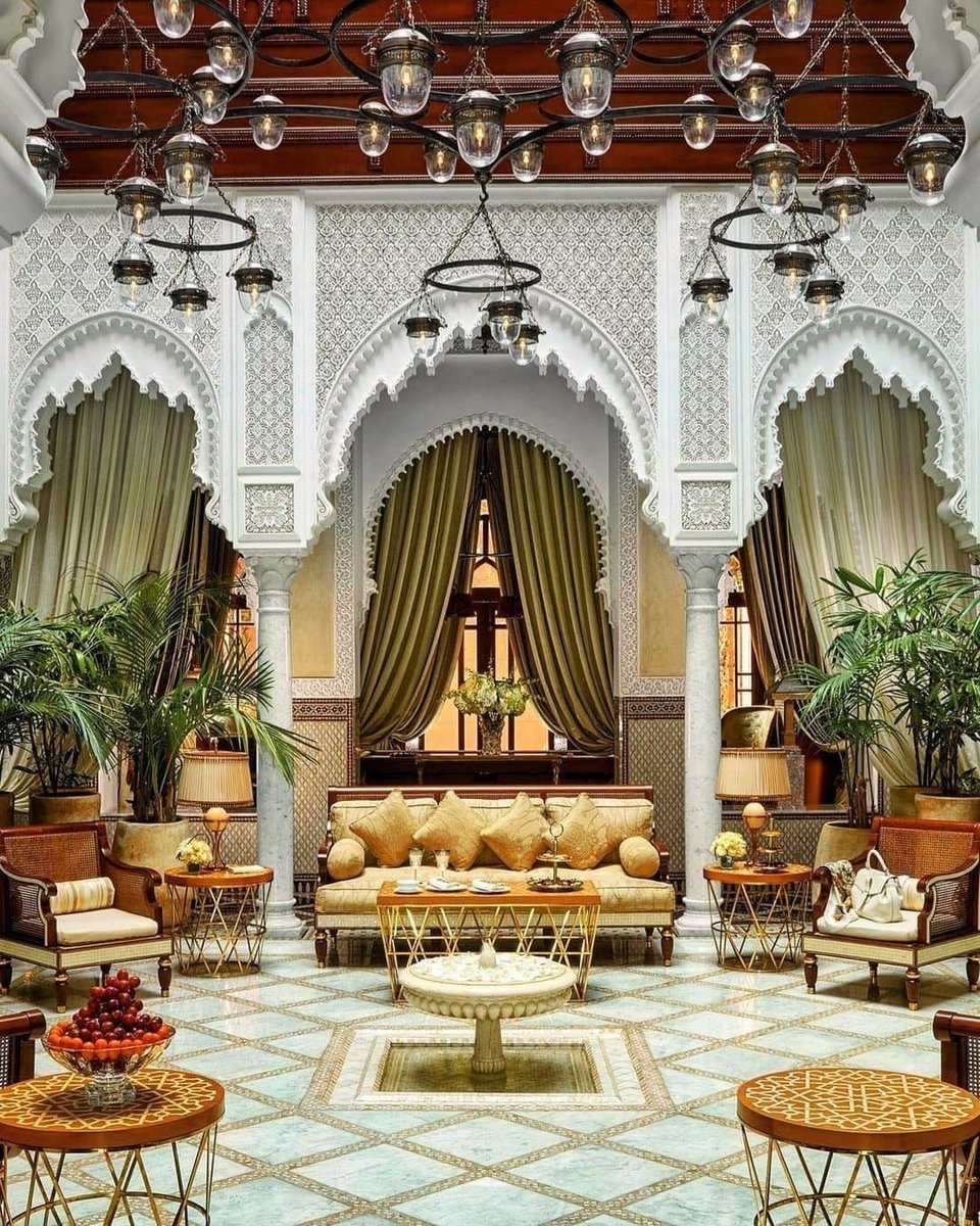 If we could move into this riad in Marrakech, we would be packing boxes right away. 📦
📷 by @grandluxury (Instagram account) #visitmorocco #morocco