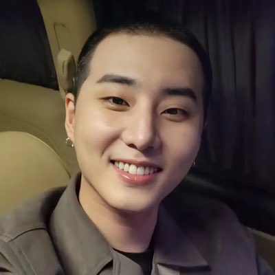 UnnieJelly's tweet photo. #NewProfilePic https://t.co/hn5jUc74zZ