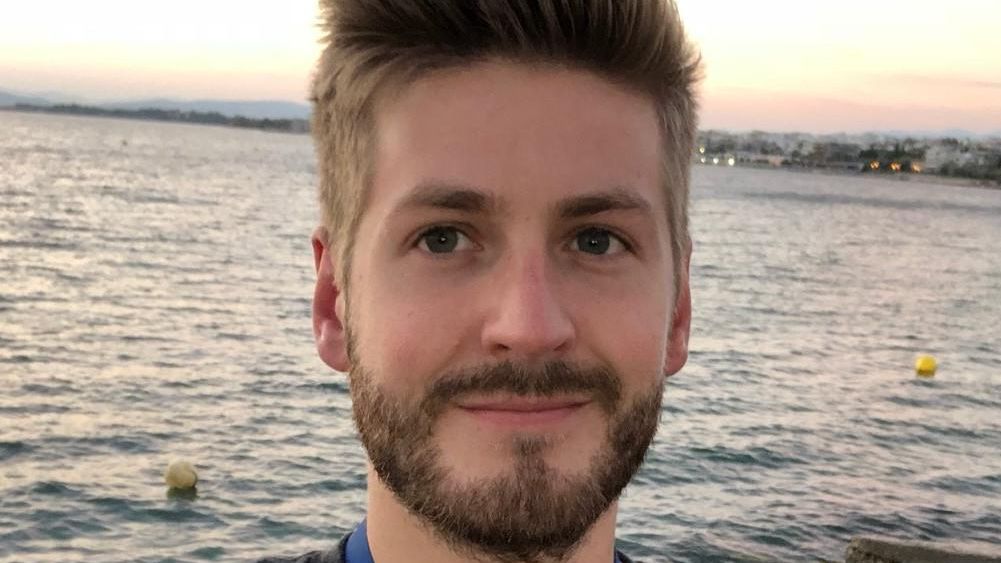 Our Global Peering Manager Carl Fredrik Lagerfeldt is joining <a href="/AWS/">Amazon Web Services</a>, <a href="/Infinera/">Infinera</a> and others for <a href="/netnod/">Netnod</a> Tech Meeting 2021 tomorrow. 'BGP prefix-filters: Problems, solutions and new ideas' starts at 4:30pm CET.

👉 netnod.se/netnod-events/…
#BGP #peering #routing