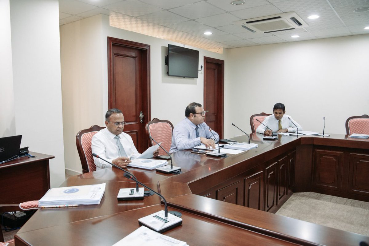 mvpeoplesmajlis's tweet photo. ރައްޔިތުންގެ މަޖިލީހުގެ ސަލާމަތީ ޚިދުމަތްތަކާބެހޭ ކޮމިޓީއަށް ހުށަހެޅިފައިވާ މައްސަލަތައް ދިރާސާކުރުން https://t.co/7nJE5nVj2c