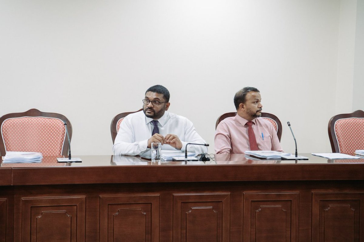 mvpeoplesmajlis's tweet photo. ރައްޔިތުންގެ މަޖިލީހުގެ ސަލާމަތީ ޚިދުމަތްތަކާބެހޭ ކޮމިޓީއަށް ހުށަހެޅިފައިވާ މައްސަލަތައް ދިރާސާކުރުން https://t.co/7nJE5nVj2c