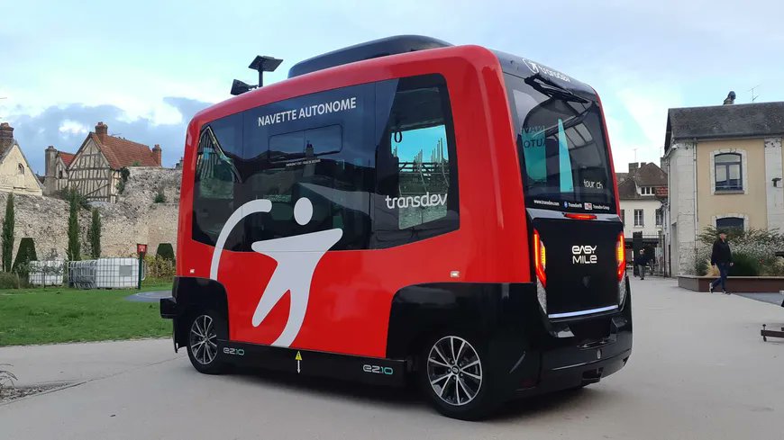 think_Unir's tweet photo. Trois navettes autonomes électriques feront la liaison entre #Vernon et #Giverny à partir d'avril 2022 ! 🚌🚌🚌
➡️ https://t.co/i9eauCRFxt
#Nimfea #autonomouscars #AutonomousVehicles #mobility #Transdev #innovation #FuturExperimentales #Autonome #SafetyDriver @Easy_Mile https://t.co/j08OHJhrBI