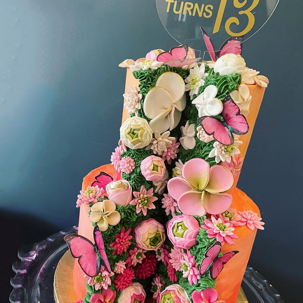 CakeThing's tweet photo. Pink Happiness 🌸🌷

#thecakething #floralcake #flowercake #birthdaycake #pinkcake #13thbirthdaycake #cakelove

https://t.co/ZqZT74FAl0 https://t.co/s2GIpzhT0l