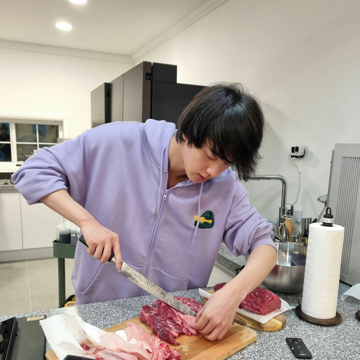 jhopestudio's tweet photo. hobi was the one who took photos of jin 🥺🥲 https://t.co/J5rVpC8eLd