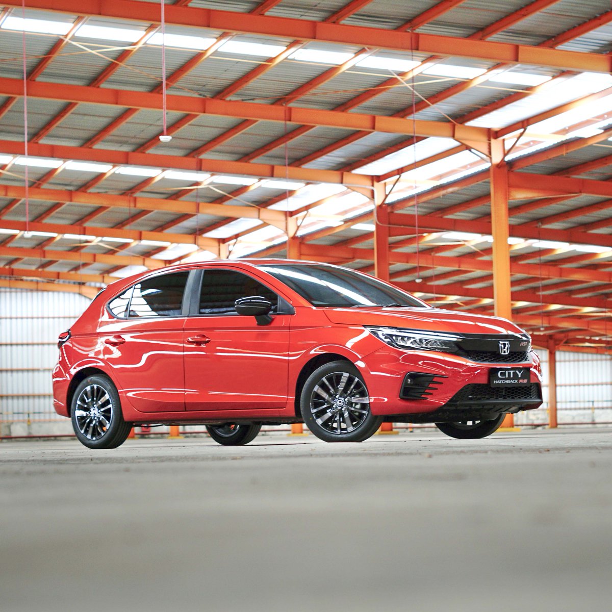 hondaisme's tweet photo. Hi, Hondaisme!
Mau tau dong, apa sih warna Honda City Hatchback RS favorit kalian?
Kalau Mimin pastinya si Phoenix Orange Pearl🧡
#Honda #Hondaimse #ElevateYourMove https://t.co/9XWFBrmh9U
