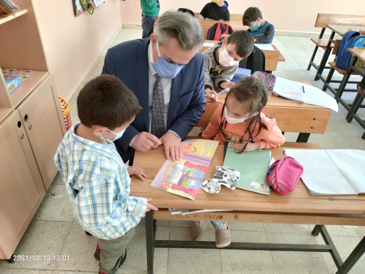 İl Millî Eğitim Müdürümüz Murat Yiğit, Salıpazarı İlçesi Konakören İlk/Ortaokulunu ziyaret etti. Öğrenci ve öğretmenlerimizle bir araya geldi. 
<a href="/tcmeb/">Millî Eğitim Bakanlığı</a> <a href="/zulkifdagli/">Doç. Dr. Zülkif Dağlı</a> <a href="/gokhanmurat1/">Murat YİĞİT</a>