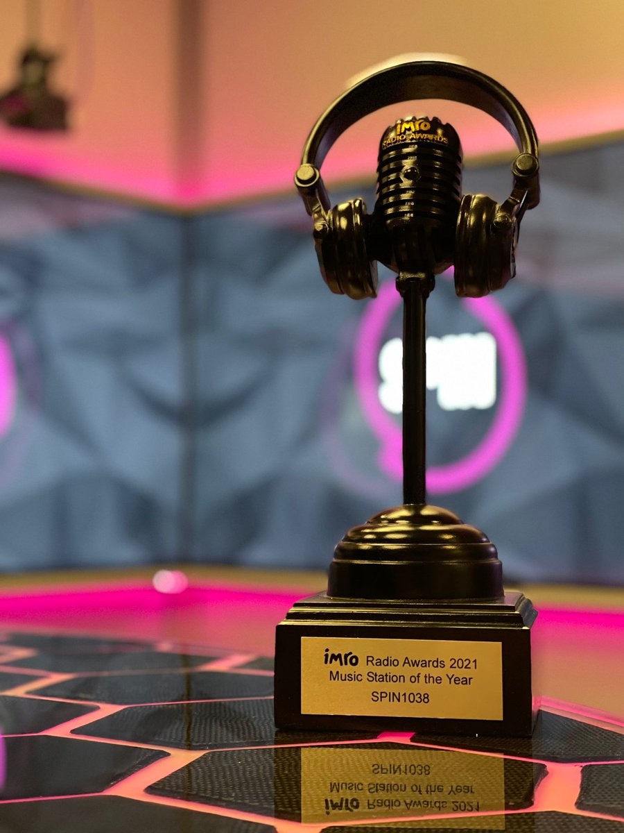stevekonair's tweet photo. Thanks for listening & making us your No.1 Radio Station 😎🎙️💖
#spin1038 #Radio #imro21
photo credit @NickKTweets 🔥 https://t.co/xSSkHK7JiN