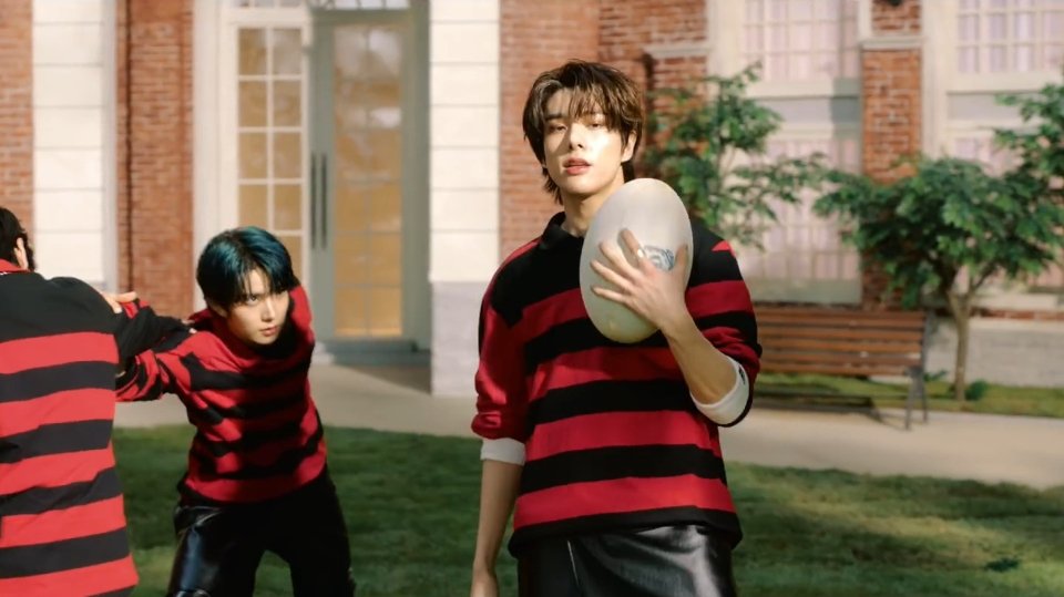 Aleksandra Huk tweet media