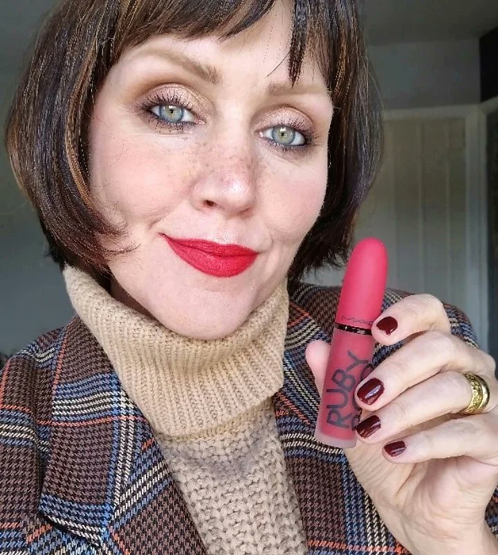 tracey_diaries's tweet photo. Wearing #rubyboo from @MACcosmetics today #prproduct #ad https://t.co/1c1SjG29nb