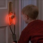 ホーム・アローンのケヴィンが使う道具は何？!BBQ用の炭を加熱する家電!