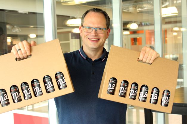 Cheers! Or as we say over here "Proost!". LioniX International is 20 this year. To celebrate we brewed our very own "IPA" - Integrated Photonics Ale, with a hint of MEMS!

Raising a glass to everyone who has been part of the journey so far!

#integrated #photonics #MEMS