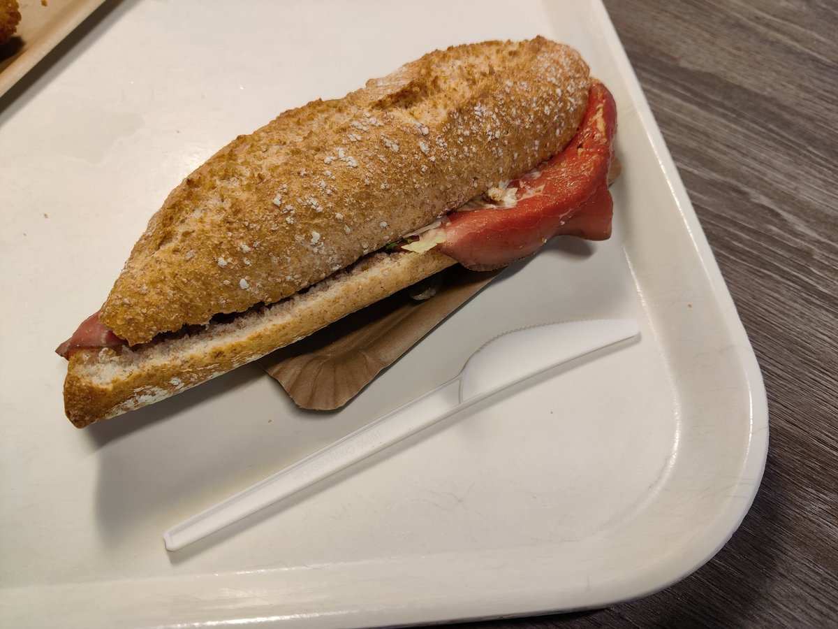 TiU_Intern's tweet photo. Our university restaurant switched to disposable cutlery and flatware. Bad for the environment and not very appetizing. #Sustainability @TilburgU https://t.co/Nfyay6S77C