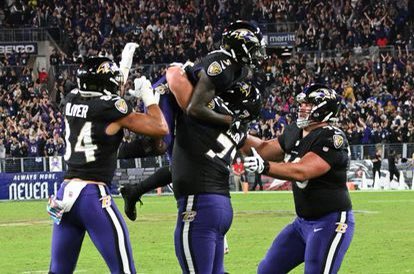 MindyWbal's tweet photo. How are you all feeling this morning??!!! #RavensvsColts https://t.co/yDqCbykdEK