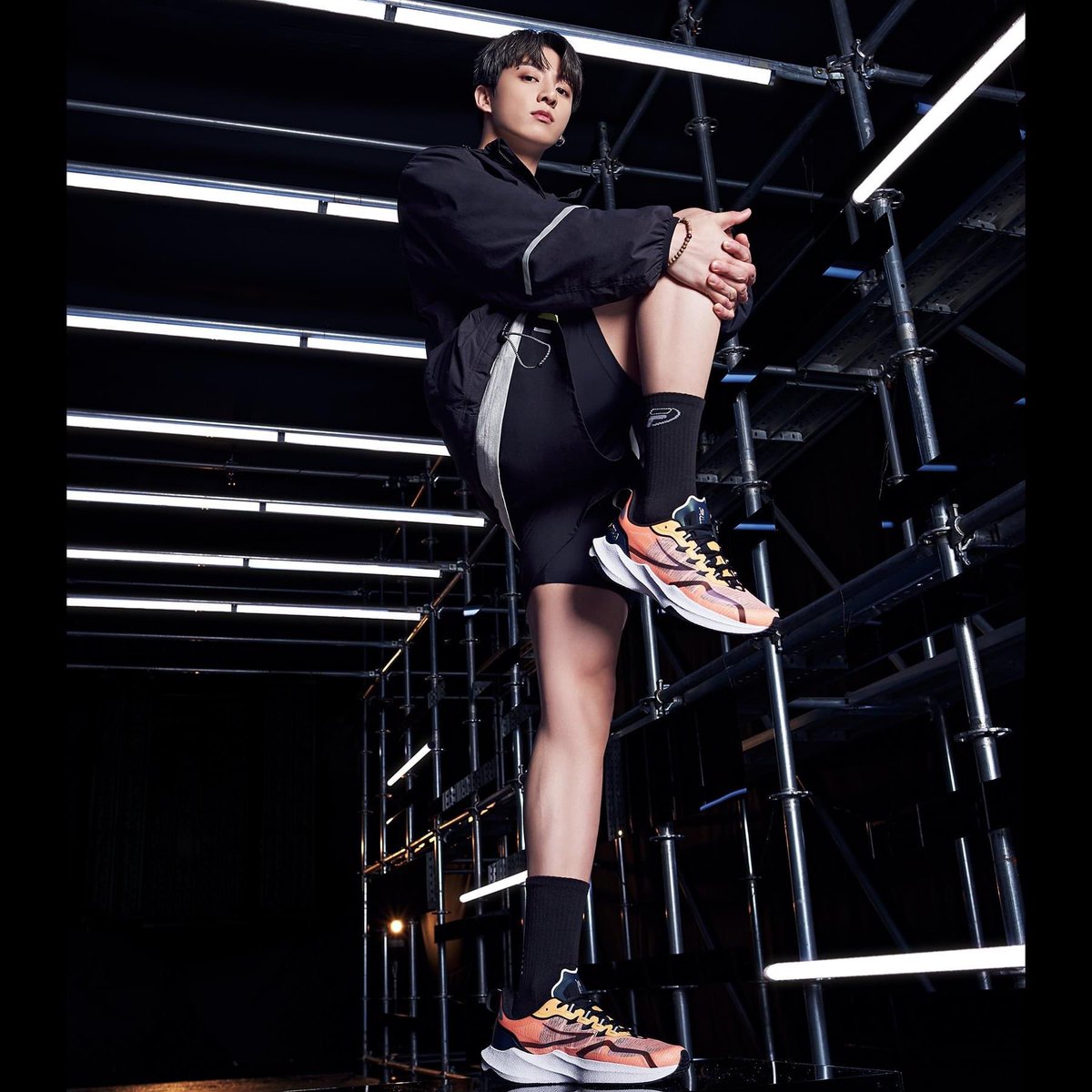 JK_Paraguay's tweet photo. [📸] BTS X FILA 👟
Actualización de @fila_korea en su página oficial de Instagram y Facebook 😍🐰

¡Vayamos a dejarle nuestro 💜! 

IG
https://t.co/AbpM7euXtd
https://t.co/nryy6zV5jb

FB 
https://t.co/83oY16tfKD

#방탄소년단 #JUNGKOOK #정국 #전정국  #BTS @BTS_twt
🐰Luly🐰 https://t.co/zuuiyQ4fNx