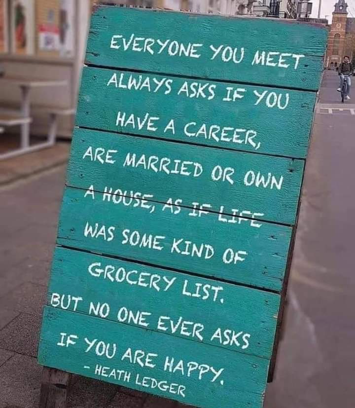 DSDiscovery1's tweet photo. Don't allow other people's expectations influence how your life goes. It's yours, live it how you want, set your own goals and set out to reach them..that's #Happiness #dsdiscovery https://t.co/uSC81O5qBj