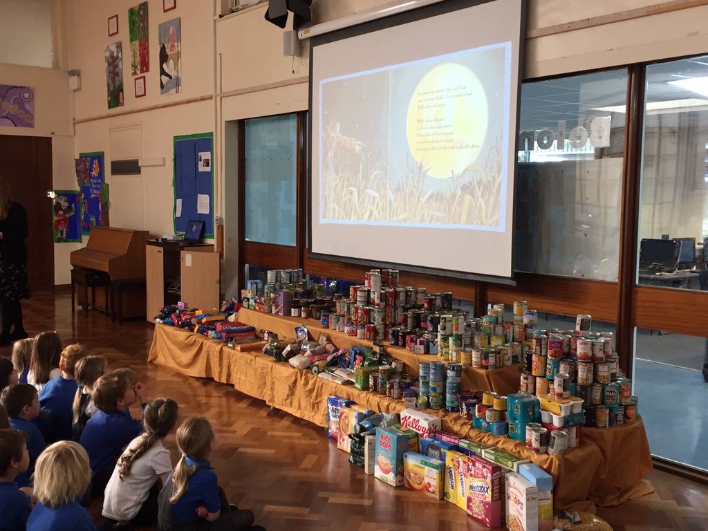 BurleyOaks's tweet photo. Today we are celebrating Harvest festival in Lower Key Stage 2 and Key Stage 1. Thank you for your generosity! #stgeorgescrypt https://t.co/ZDqMUZxvLN