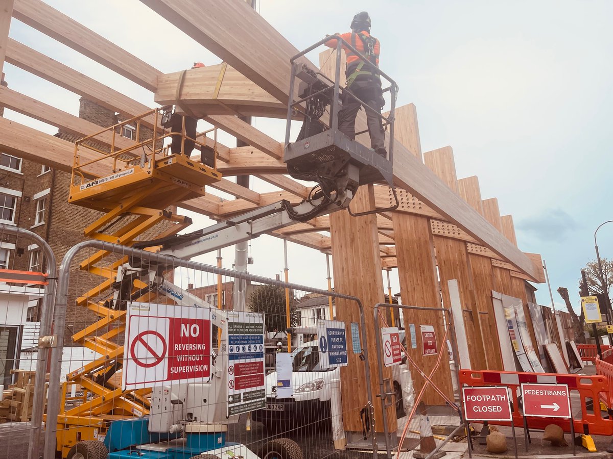 Louise_Rowntree's tweet image. Your first UK #ElectricVehicles #shellrecharge station’s looking good @Shell_UKLtd ! If it’s not too late, please plant lots of trees all around it to frame that beautiful wood &amp;amp; improve the local community