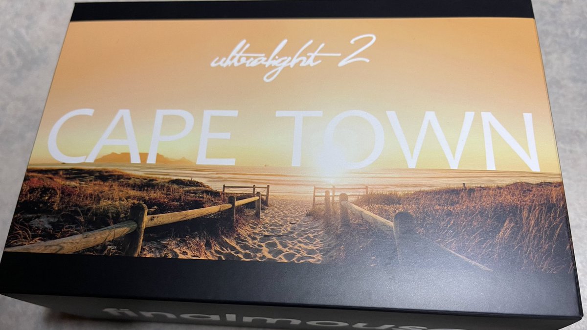 kinnryu_ddg's tweet photo. Finalmouse Ultralight 2 - CAPE TOWN
軽くて小さいマウス探してて
こいつを見つけたので買ってみた
ありがたいことに転売屋の高値じゃなく定価で未使用品買えたぜ!
早速使ってみっぺし
正直Starlight-12欲しいかったけど
定価2万マウスに6〜20万だせんわよ💢
#Finalmouse
#Ultralight2
#CAPETOWN https://t.co/AIJjTjsvin