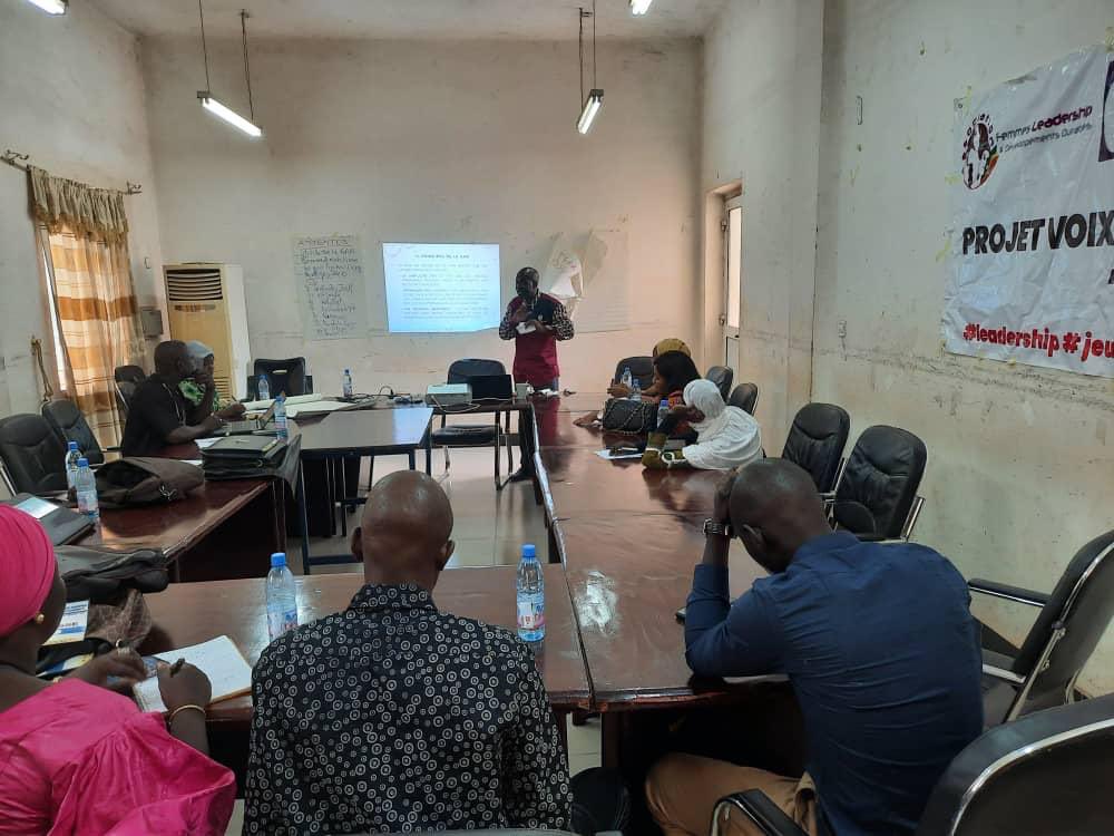 S’outiller pour mieux servir les bénéficiaires. Formation en #GAR et #masculinite offerte aux membres #AFLED #Mali <a href="/ceci_mali/">CECI Mali</a> #VLFMusoya #voix #femmes <a href="/NiankileD/">niankile drissa</a> <a href="/OusmaneRachida/">Rachida Ousmane</a> <a href="/LallaSall/">Sall Lalla</a> <a href="/Poulodebo/">Mariam Diallo</a>