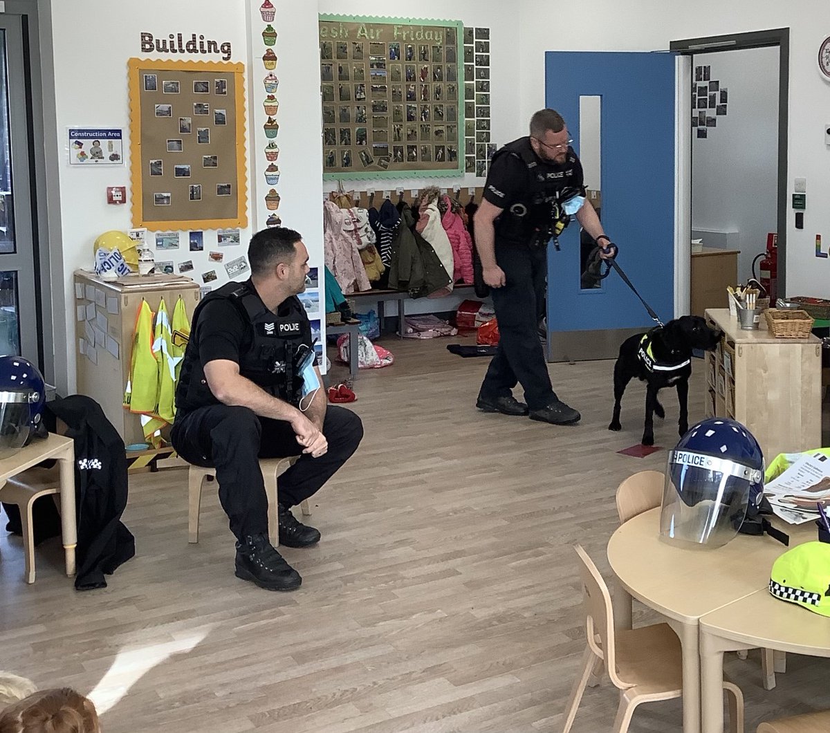 westcornforthps's tweet image. Our Reception Class had a visit from PC Bates, Sgt Patel &amp;amp; PD Bently. PD Bently demonstrated how clever he is at sniffing out cash. PCSO Melissa Edgar also brought some Police uniform for us to try on. We had a lovely morning. @DurhamPolice @DurhamPoliceK9