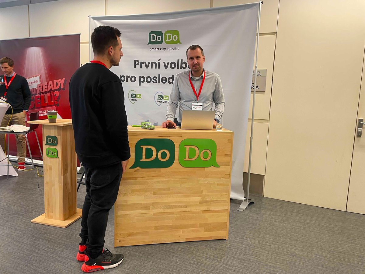 Are you at Czech Internet Forum 2021? Meet us at our stand right at the entrance and feel free to ask our team anything you need about last mile delivery. We are ready to help you 💚.

#CIF21 #lastmiledelivery #startups #logistics
