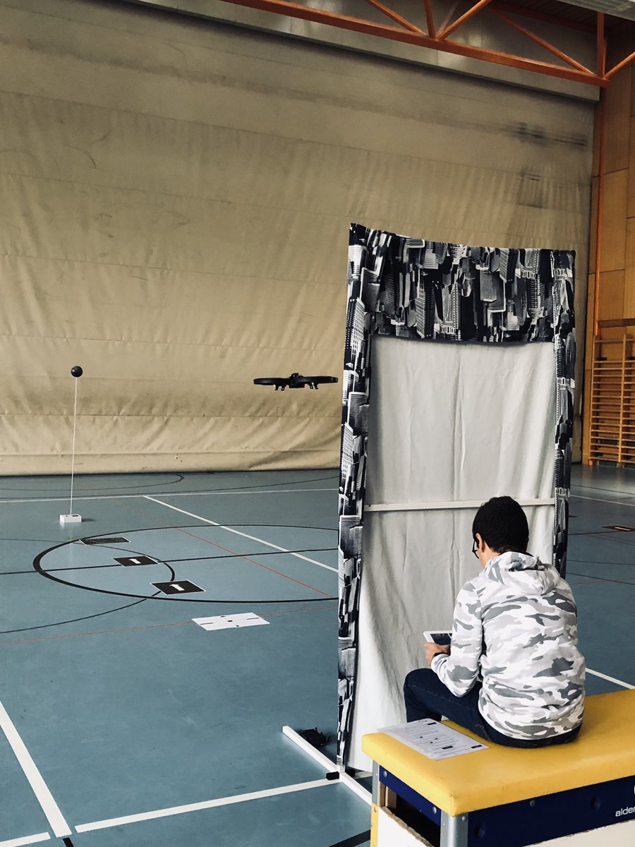 ScienceValais's tweet photo. Le #Tecday de la @SATW_ch 👾 continue cette après-midi au Lycée-Collège des Creusets avec des ateliers de l'@EPFL, de la @hessovalais, de l'@Idiap_ch, du makerspace de la @mediathequeVS et du Dôme/Planétarium-#Sion, entre autres institutions 🔬
👉 https://t.co/8JZGhoa7dq https://t.co/PzY2NjbOAR