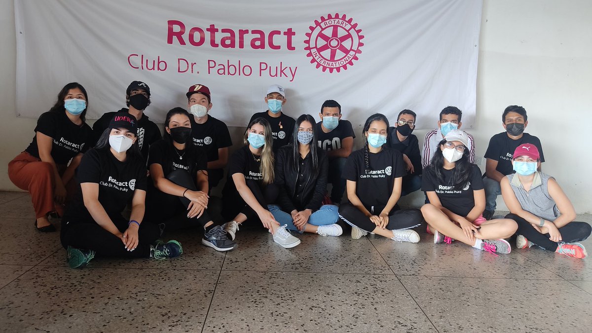 RTC_DrPabloPuky's tweet photo. ¡Más clubes... Más amigos! 😎 #compañerismo #rotaract #distrito4380 #gentedeacción #amistad https://t.co/rgaHc3H7tj