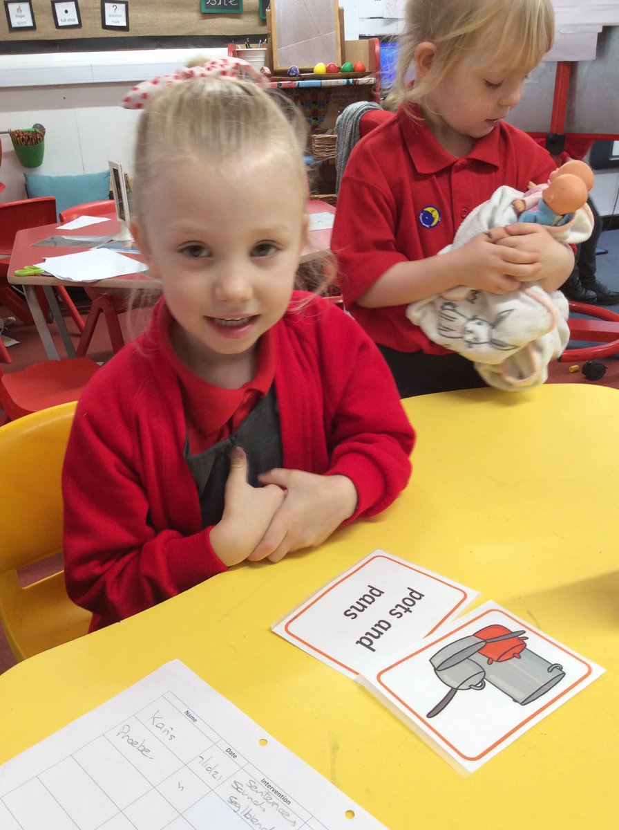 MaundeneSchool's tweet photo. Doves class are feeling very proud of themselves for reading sentences using the letters and sounds they have learnt during our Phonics lessons. #Reading #proud #acheived https://t.co/oTvbvbvElK