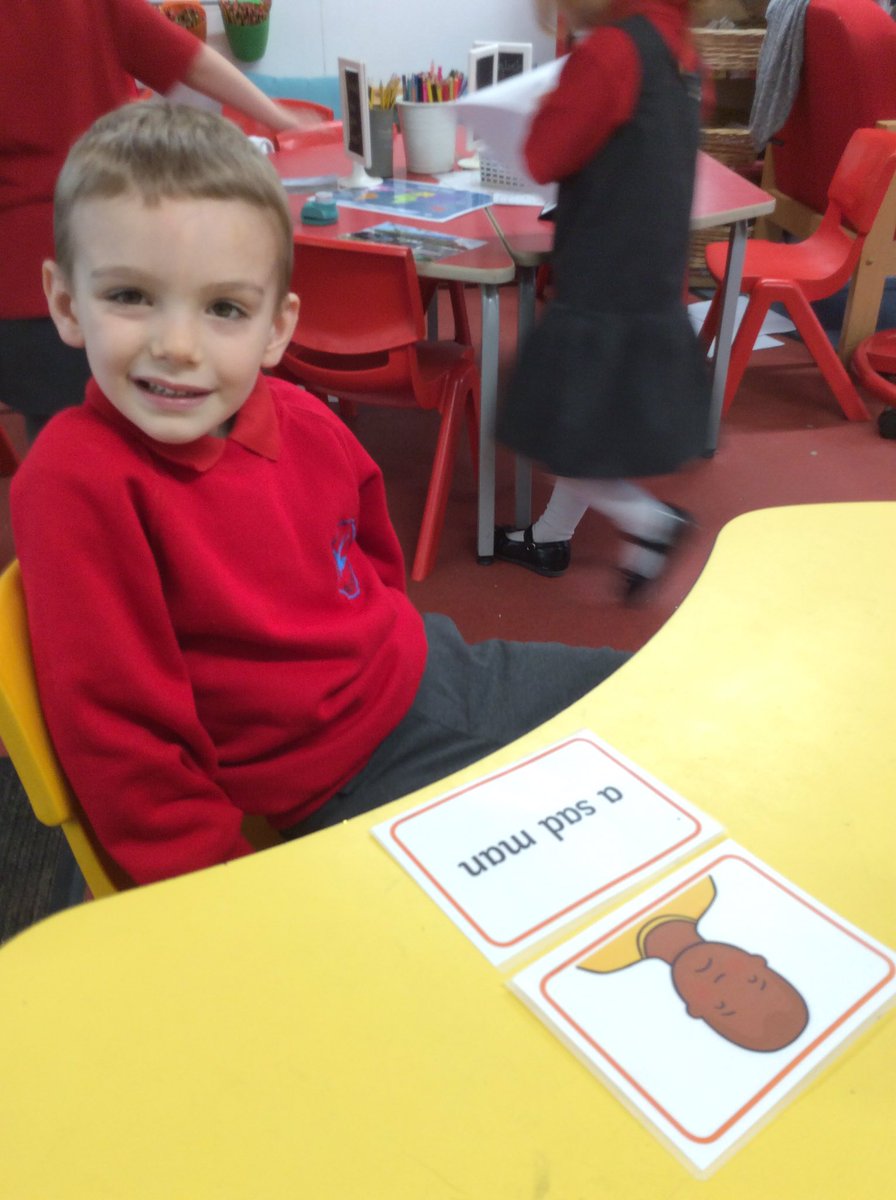 MaundeneSchool's tweet photo. Doves class are feeling very proud of themselves for reading sentences using the letters and sounds they have learnt during our Phonics lessons. #Reading #proud #acheived https://t.co/oTvbvbvElK