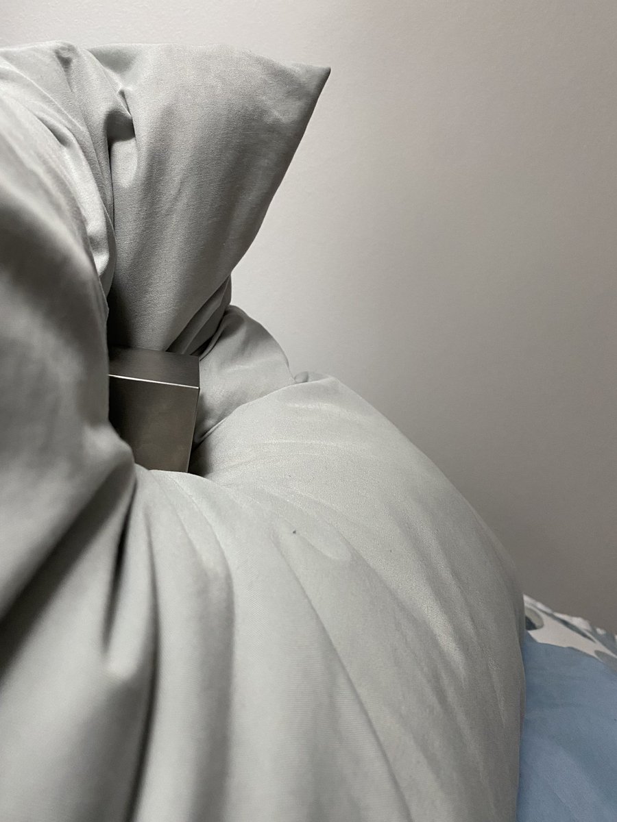 SerSimpy's tweet image. POV waking up next to my cube