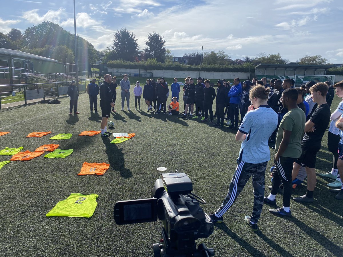 Darren Smith tweet media