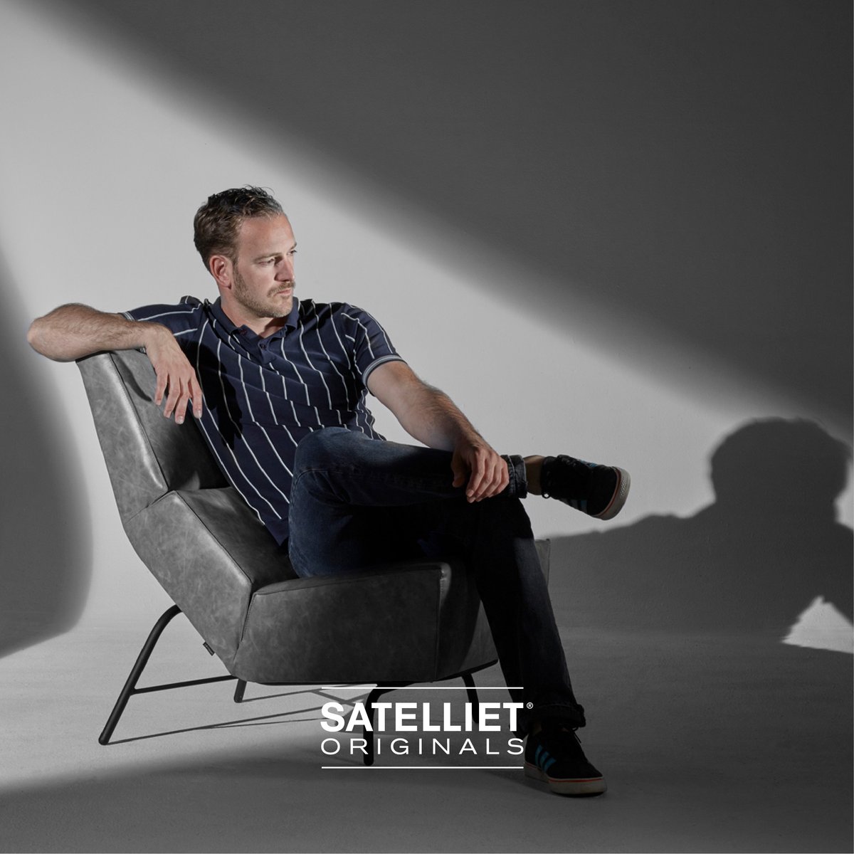 Meet Satelliet Original Designer <a href="/TomFrencken/">tom frencken</a> 

Tom Frencken studied Interior Architecture and Furniture Design at the KHM in Mechelen. Frencken makes timeless furniture of high quality that, as he himself says, should last for several generations.