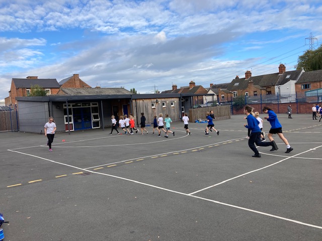 latimerprimary's tweet photo. Cross Country is up and running!!!!!
#Latimerrunners #LatimerPE #MoveitBoom https://t.co/U0SDCyvH4I