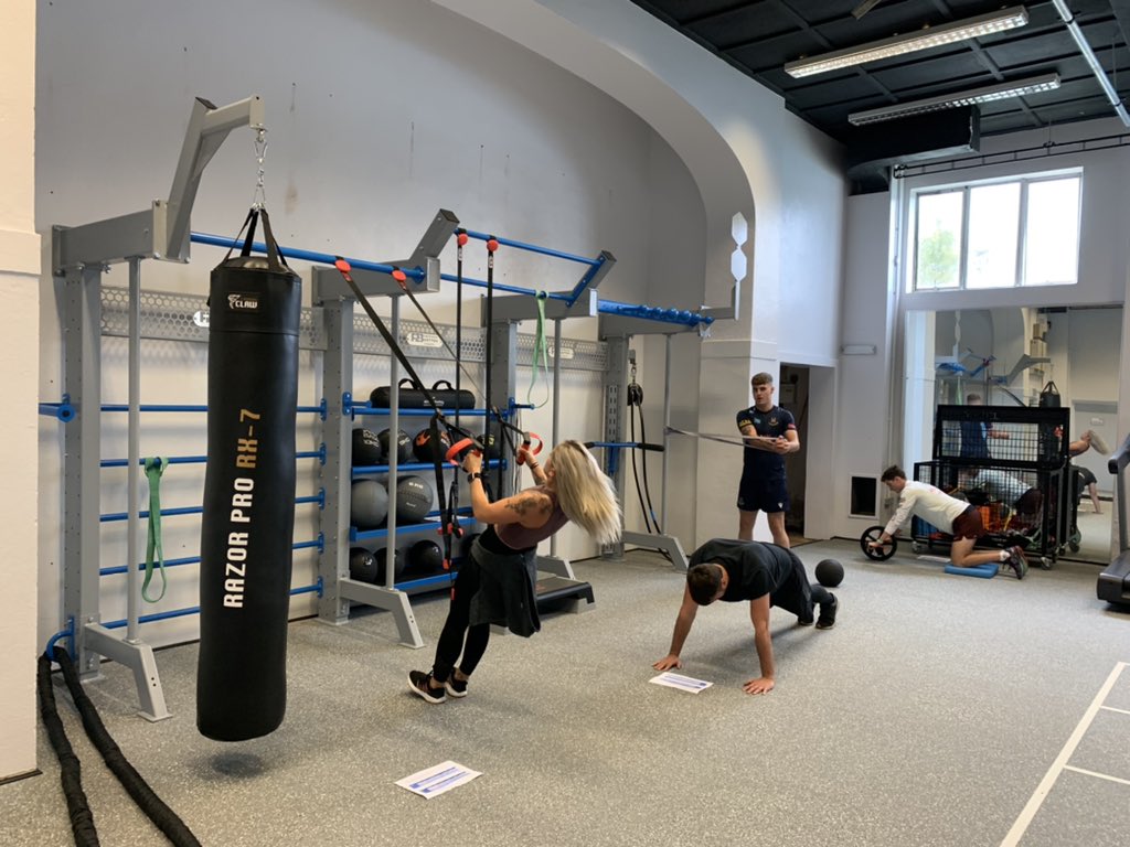 TSD_OutdoorFit's tweet photo. #sportandexercisescience students implementing Foundation Movements into their workouts @TSDSHOE https://t.co/bGIahLrJKv
