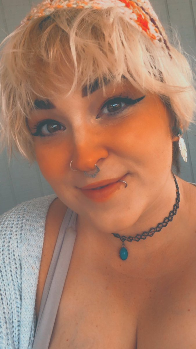 Samantha__Dyal's tweet image. I’ve been pretty 💛