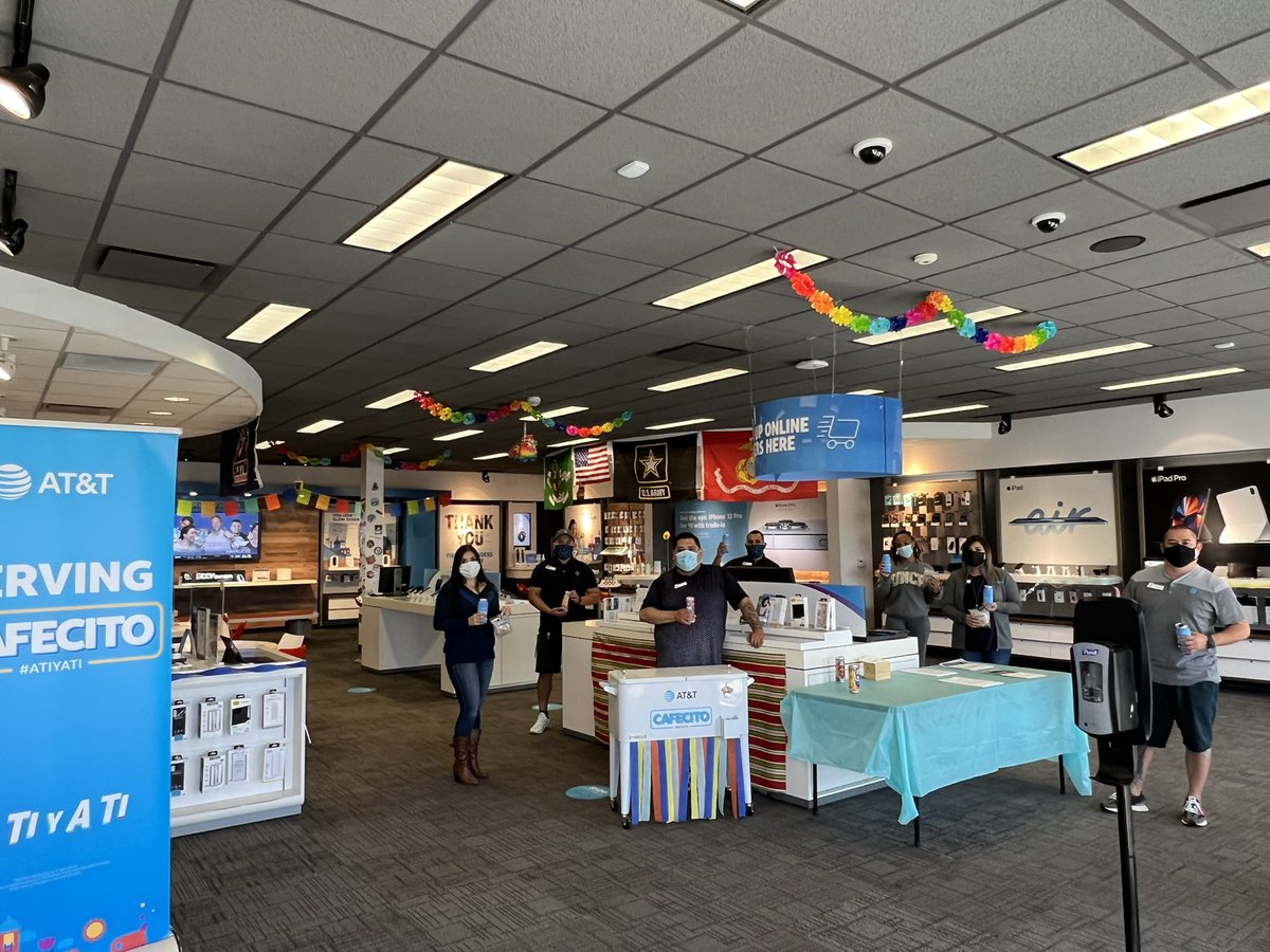 Andrew Snowball (@andrewxsnowball) on Twitter photo Tu tienda local de AT&T en El Paso TX!
Ven por tu pan y cafecito โ๏ธ!!
12211 Montwood Drive, El Paso.
<a href="/Liz_Arch1/">Liz Archuleta</a> <a href="/LynetteMAguilar/">Lynette Aguilar</a> #cafecito <a href="/ATT/">AT&T</a> @RodrigoCast_ATT Tu tienda local de AT&T en El Paso TX!
Ven por tu pan y cafecito โ๏ธ!!
12211 Montwood Drive, El Paso.
<a href="/Liz_Arch1/">Liz Archuleta</a> <a href="/LynetteMAguilar/">Lynette Aguilar</a> #cafecito <a href="/ATT/">AT&T</a> @RodrigoCast_ATT