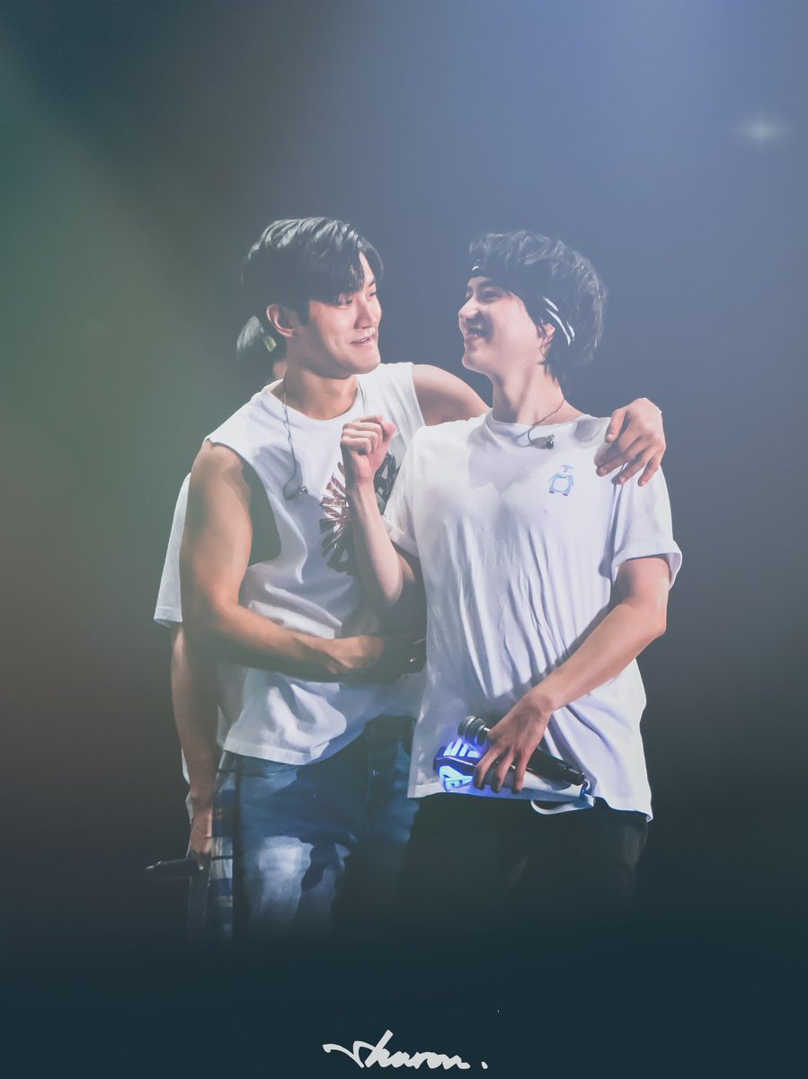 Siwon Kyuhyun WonKyu tweet media