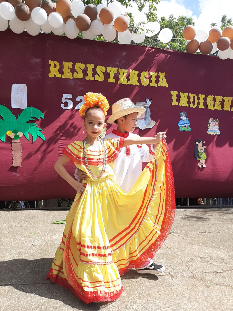 Celebramos y fortalecemos nuestra identidad cultural en cada colegio.
#OctubreVictorioso 
#TodosJuntosVamosAdelante
#Nicaragua 
<a href="/MINED_Managua/">Ministerio de Educación Managua</a> 
<a href="/salvadorVang/">Salvador Vanegas G</a> 
<a href="/el19digital/">El 19 Digital</a> 
<a href="/IzaydaT/">Izayda Tórrez</a> 
<a href="/minedmanaguaD3/">Ministerio de Educación Distrito 3 Managua</a>