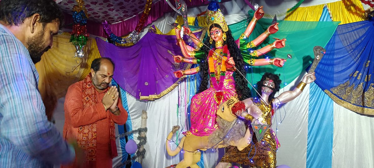 upendratiwari_'s tweet photo. आज अपने फेफना विधानसभा क्षेत्र के ग्रामसभा बोड़िया में ग्रामीणों के बीच पहुंचकर मां दुर्गा पूजा में शामिल हुआ । https://t.co/u9kPslqKaW
