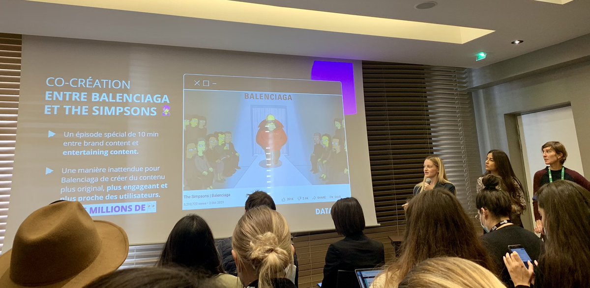 claragustinelli's tweet photo. Retour vers le futur du #BrandContent 🔙🔜
@DatawordsGroup @ChaniotChloe 
-Partager ses valeurs
-Penser comme des créateurs 
-Agir smart 
-S’affranchir du monde réel 
Ex: Collab #FashionWeek SimpsonXBalanciaga, Pringles se met au #NFT avec Crypto Crisp… 
#HUBFORUM #HTOH #MBADMB https://t.co/PNPSetVnJv