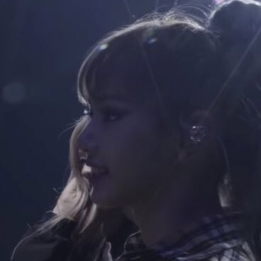 doll lisa (@dolllsa) on Twitter photo 