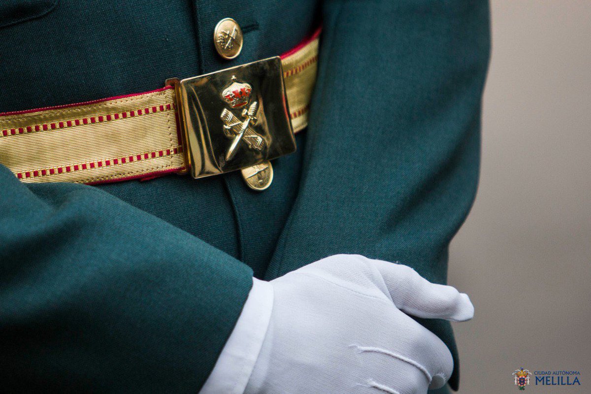 EdeCastro's tweet photo. 🇪🇸 Celebramos hoy, #12Octubre, el Día de la Fiesta Nacional de España.

Felicidades a todos los españoles; de manera especial, a los melillenses.

Doble felicitación a la @guardiacivil, que, con su patrona, vive la emoción de una doble celebración.

Gracias siempre, Benemérita. https://t.co/eUMXyWHYpk