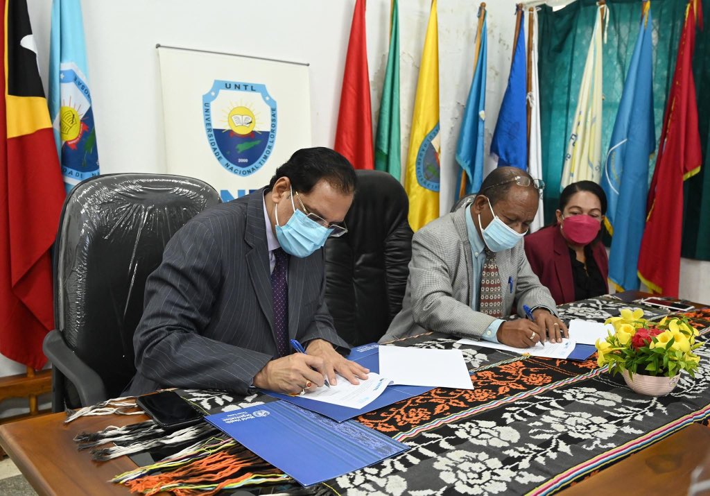 WHOTLS's tweet photo. The National University of Timor Lorosa'e (UNTL) and @WHO signed off the first MoU between the two institutions to strengthen the capacity and capability of UNTL over the next five years. https://t.co/aMTdGMissC