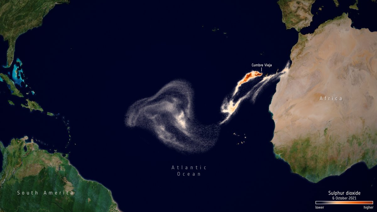 Another image of #ErupcionLaPalma, this time from the <a href="/CopernicusEU/">Copernicus EU</a> #Sentinel5P satellite. 
It shows the sulphur dioxide emissions from the eruption on 6 October moving towards Central America. 

The #CumbreVieja eruption is still ongoing:  esa.int/Applications/O…