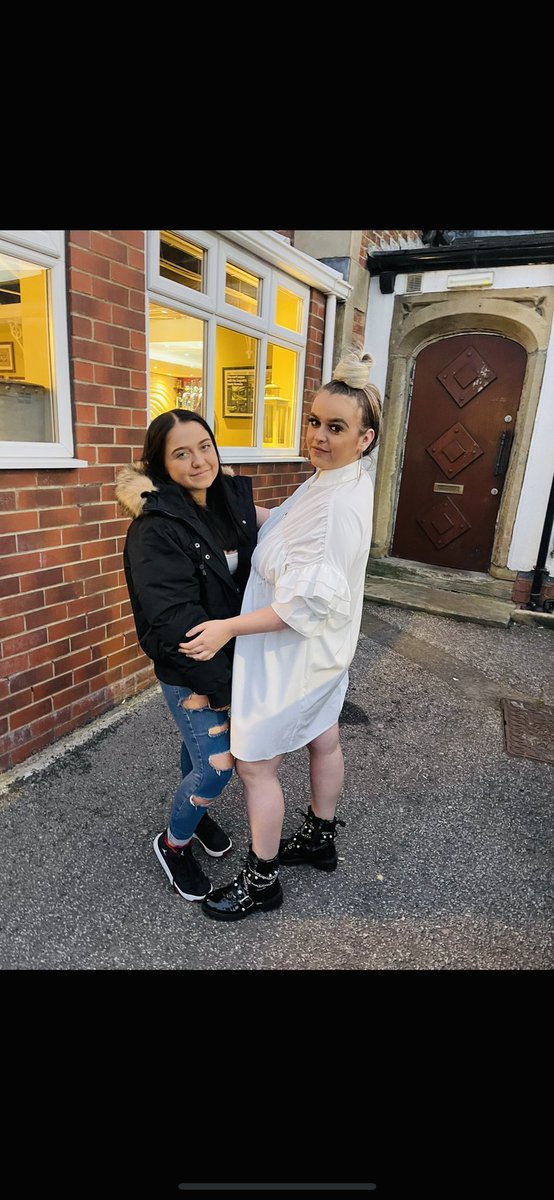 jessthomas736's tweet photo. How is my baby sister 15…🤯🥲❤️ https://t.co/nSLU3frlzT
