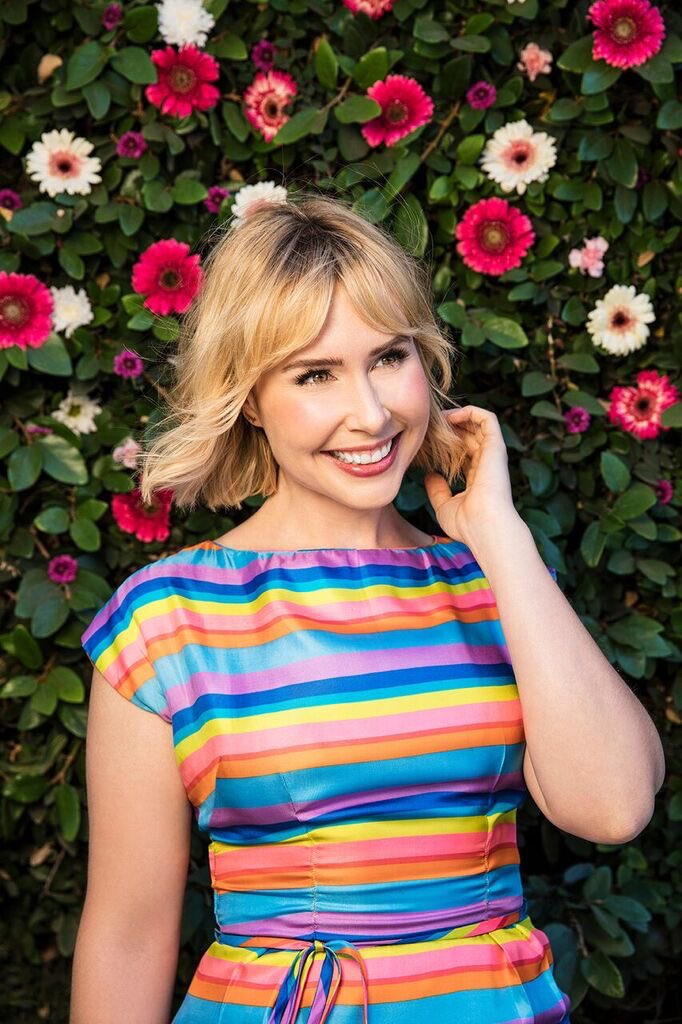 FunnyFeelingPod's tweet photo. Absolute Threshold w/Andree Vermeulen (Angie Tribeca)

We have Andree Vermeulen (Angie Tribeca) on this week and she is telling us about a lifetime of "getting that feeling" in haunted places and a terrifying recount of being chased through a cemetery. https://t.co/CazRhfNzsO