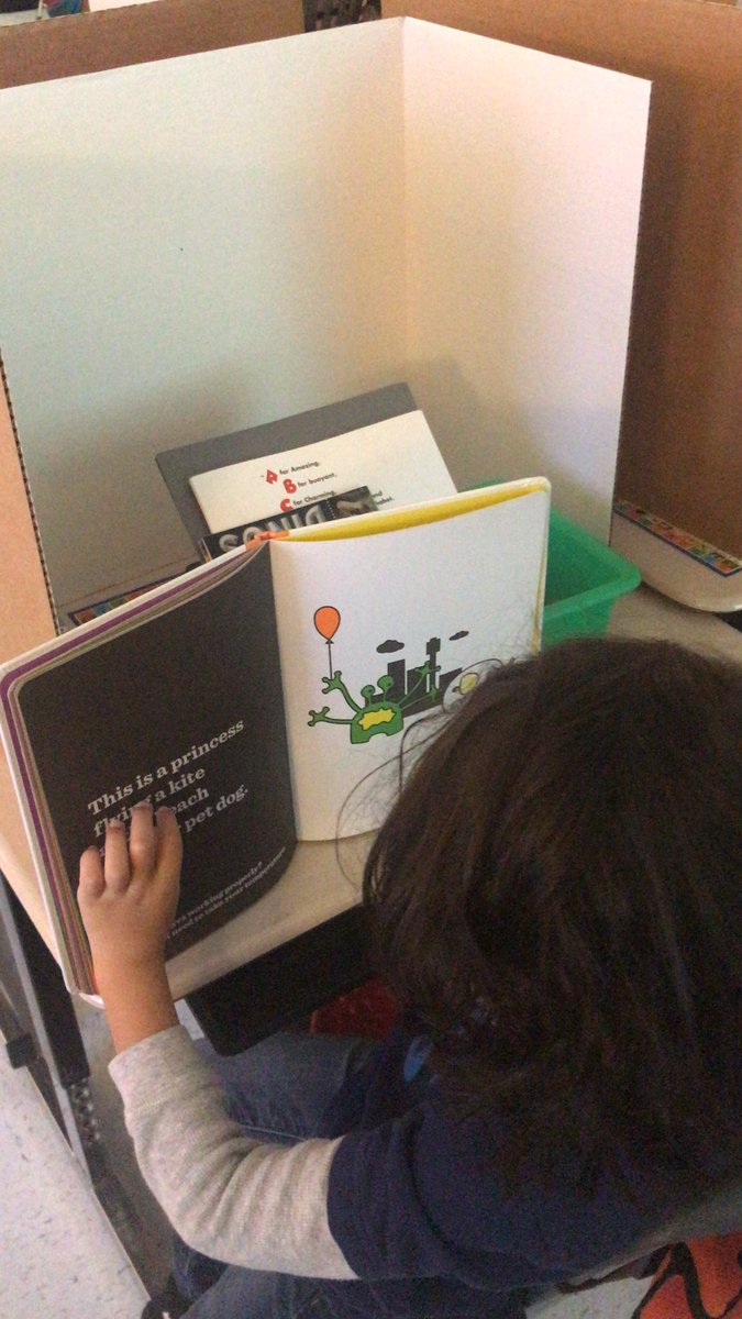 Ms_Shahs_Class's tweet photo. 🎯 Building our reading stamina in #secondgrade 🐾 @SugarlandES @TCRWP #readingworkshop https://t.co/S9CEsBEihA