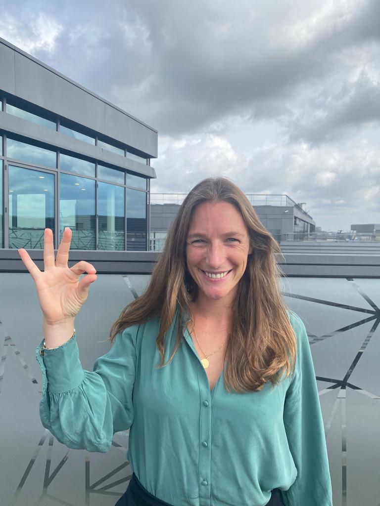 WeMorgane's tweet image. Savez-vous ce que cela veut dire en Langue des Signes Française ? C'est un “oui”👌

Carrefour Market se met à la Langue des Signes Française.
Pour accueillir au mieux nos Clients sourds et malentendants, nous proposons à nos collaborateurs d'apprendre 10 expressions #LSF.